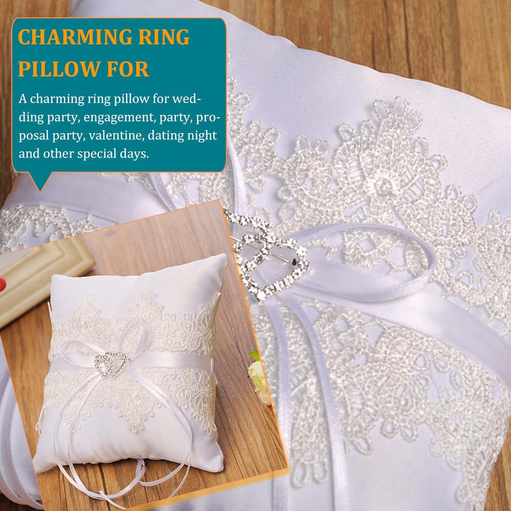 Ring Bearer Pillow - وسادة خاتم زفاف أنيقة مزينة بالدانتيل