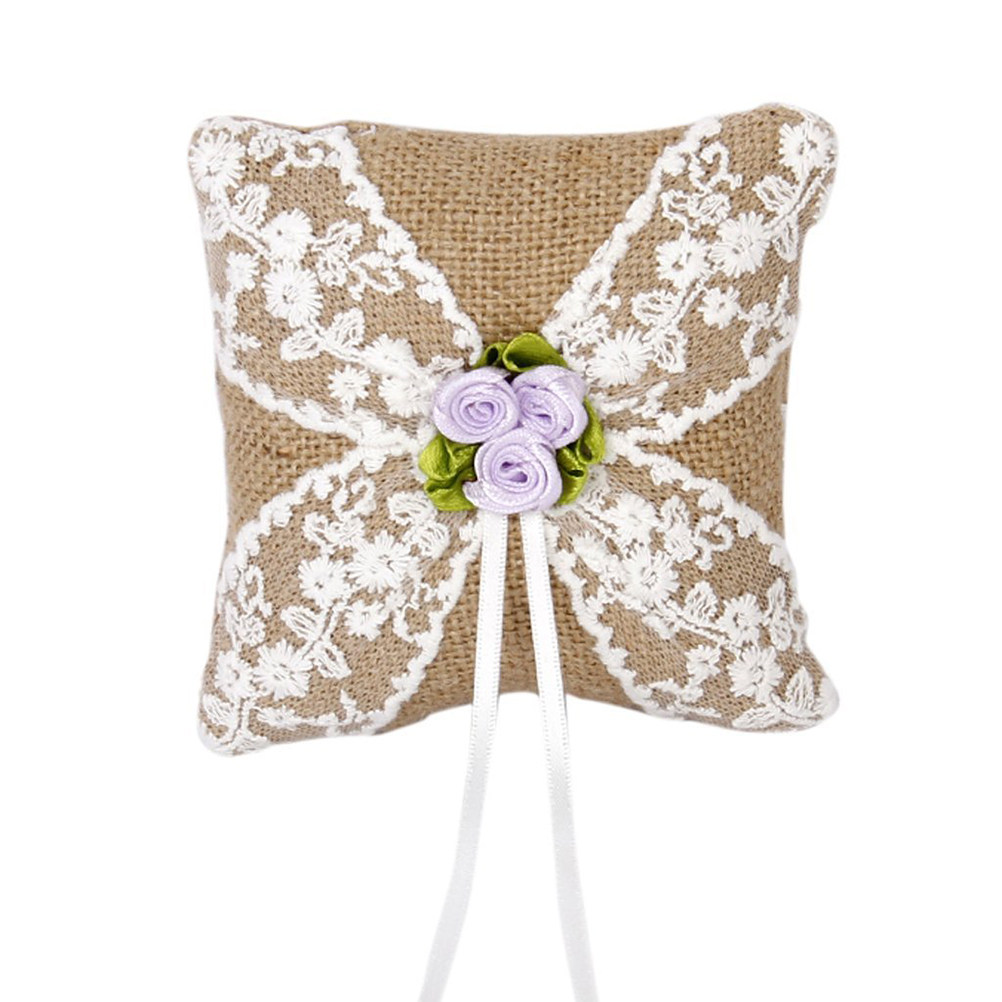 وسادة خاتم الزفاف من الخيش الب - مراجعة Ring Bearer Pillow وسعره